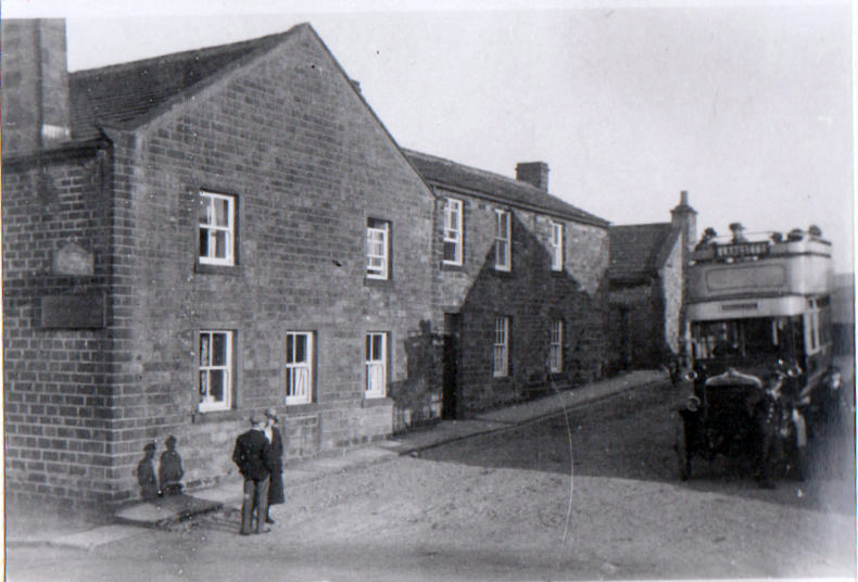 Wagon & Horses with Sheffield Bus 1924